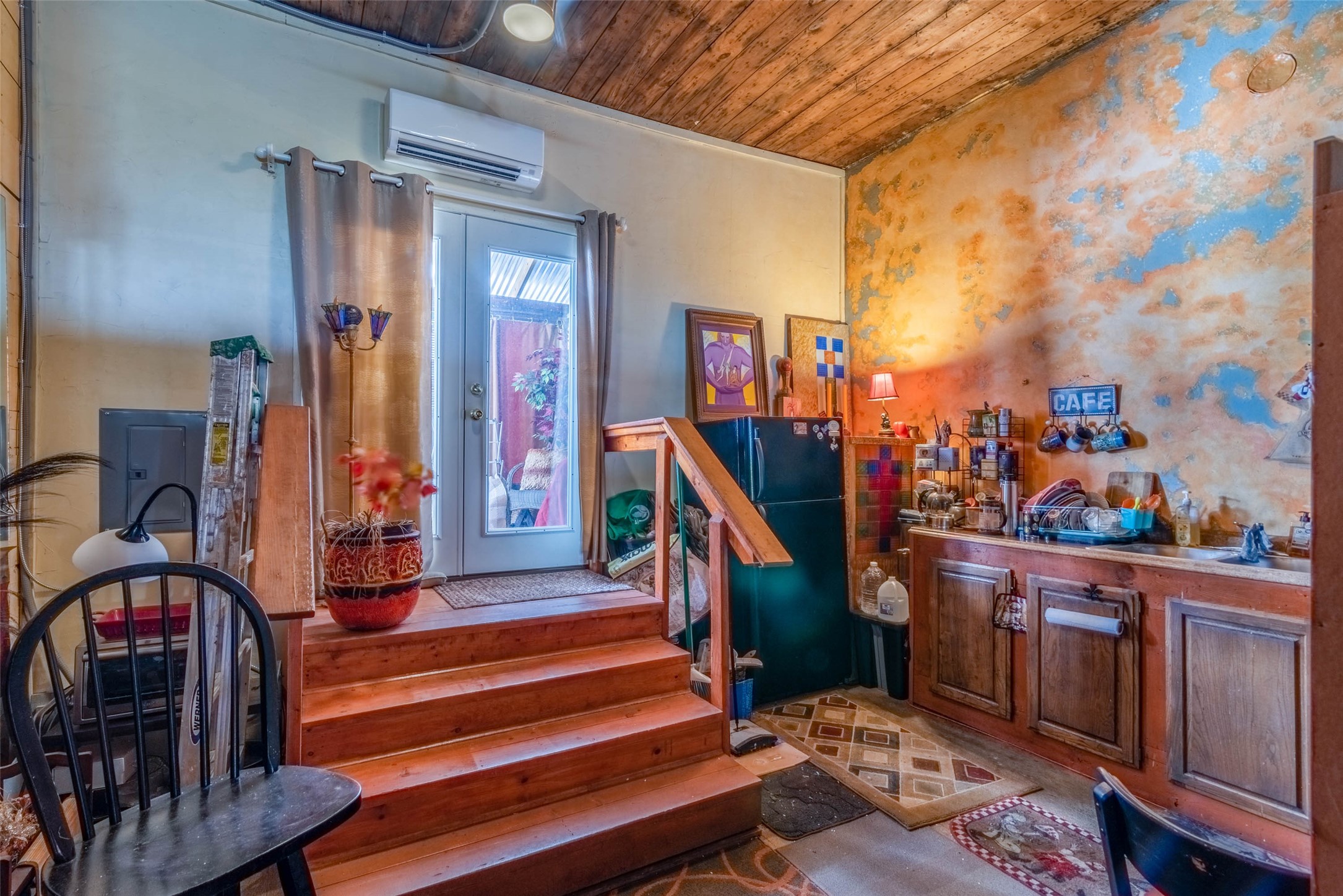 325 W Main Street Denison TX 75020