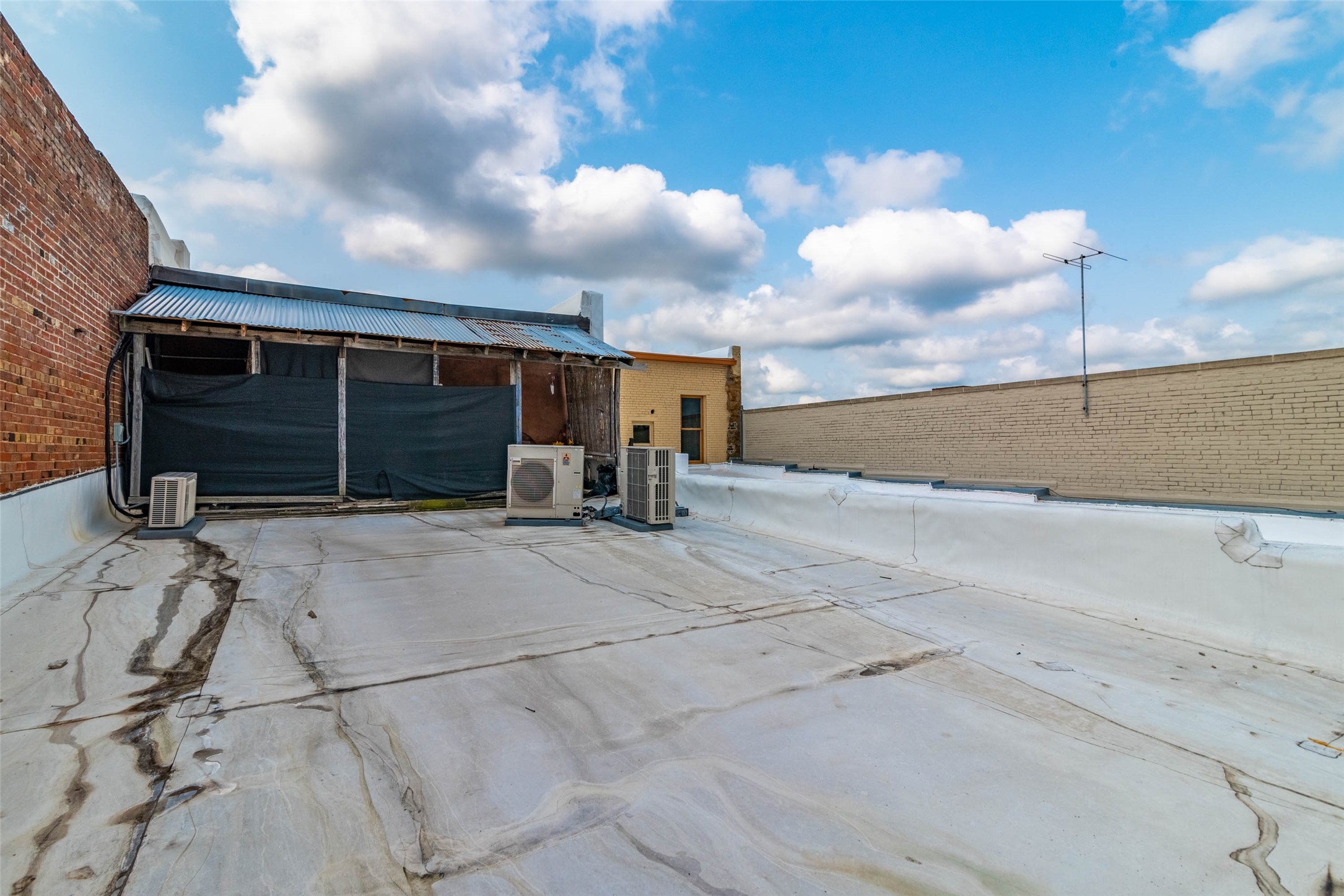 325 W Main Street Denison TX 75020