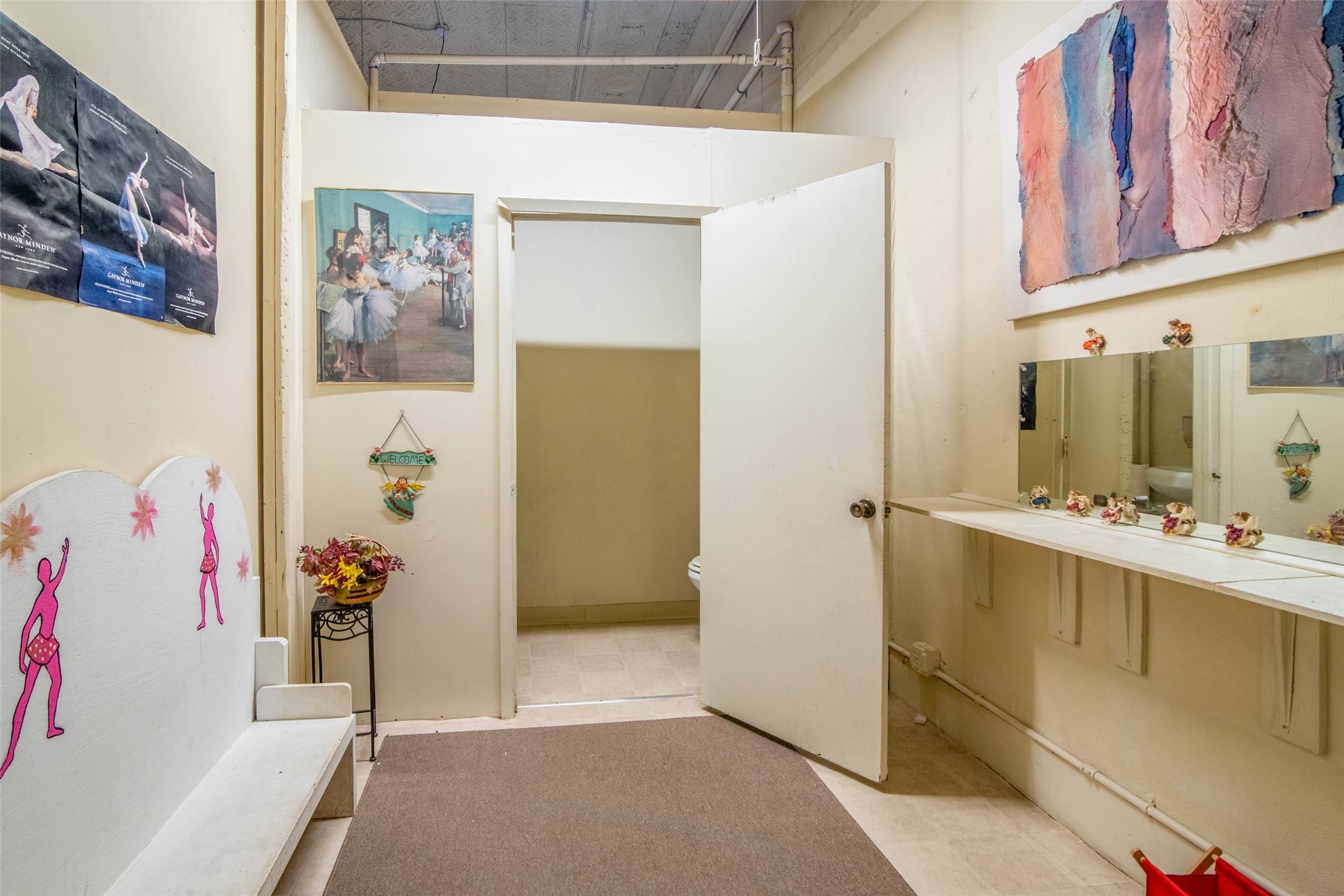 325 W Main Street Denison TX 75020