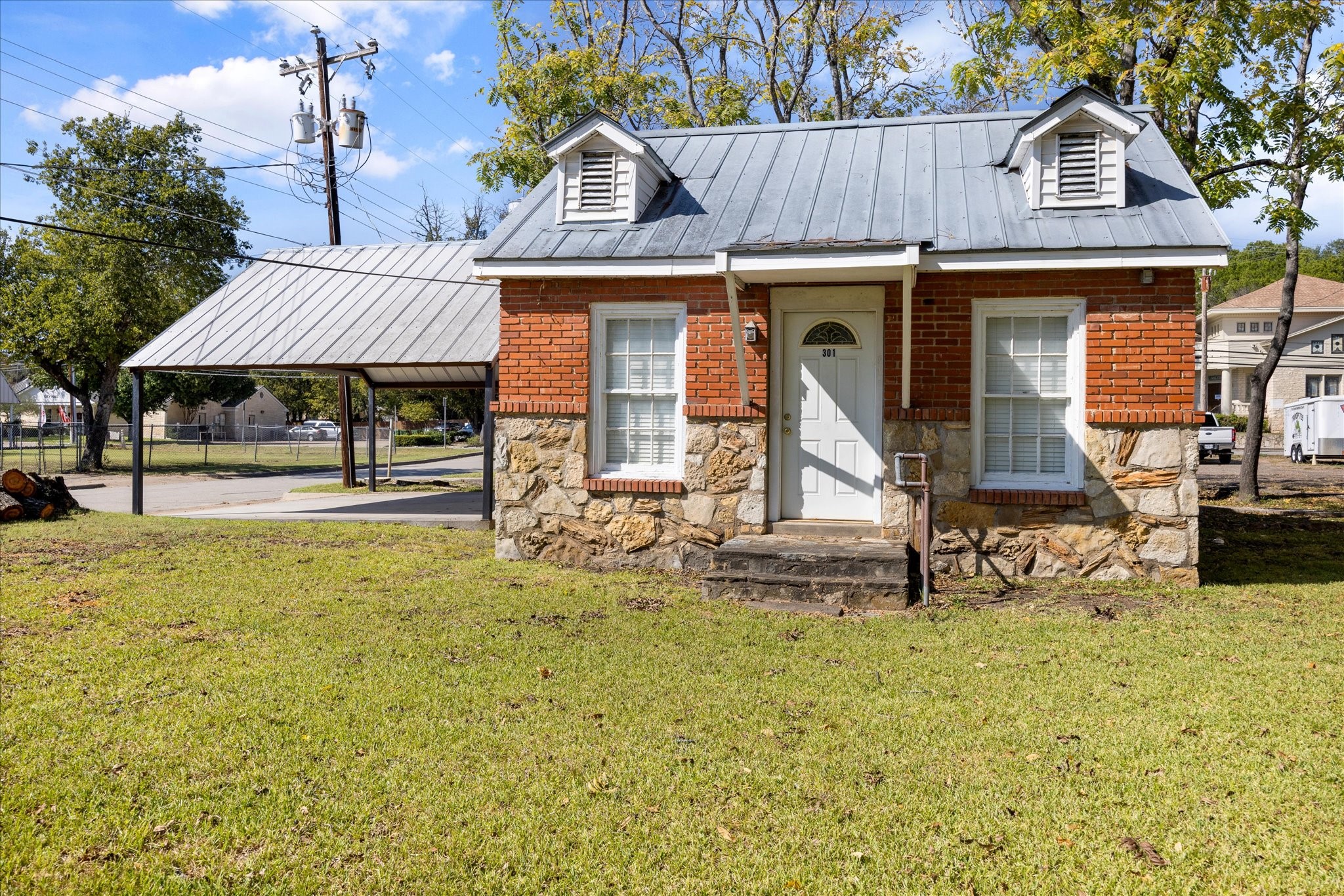 301 NE Barnard Street Glen Rose TX 76043