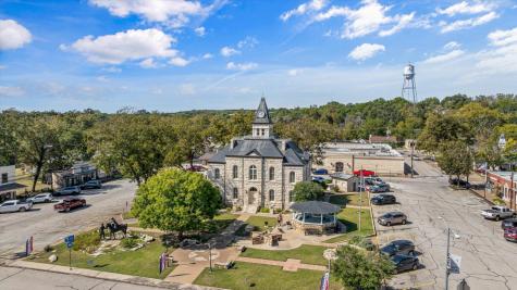 301 NE Barnard Street Glen Rose TX 76043