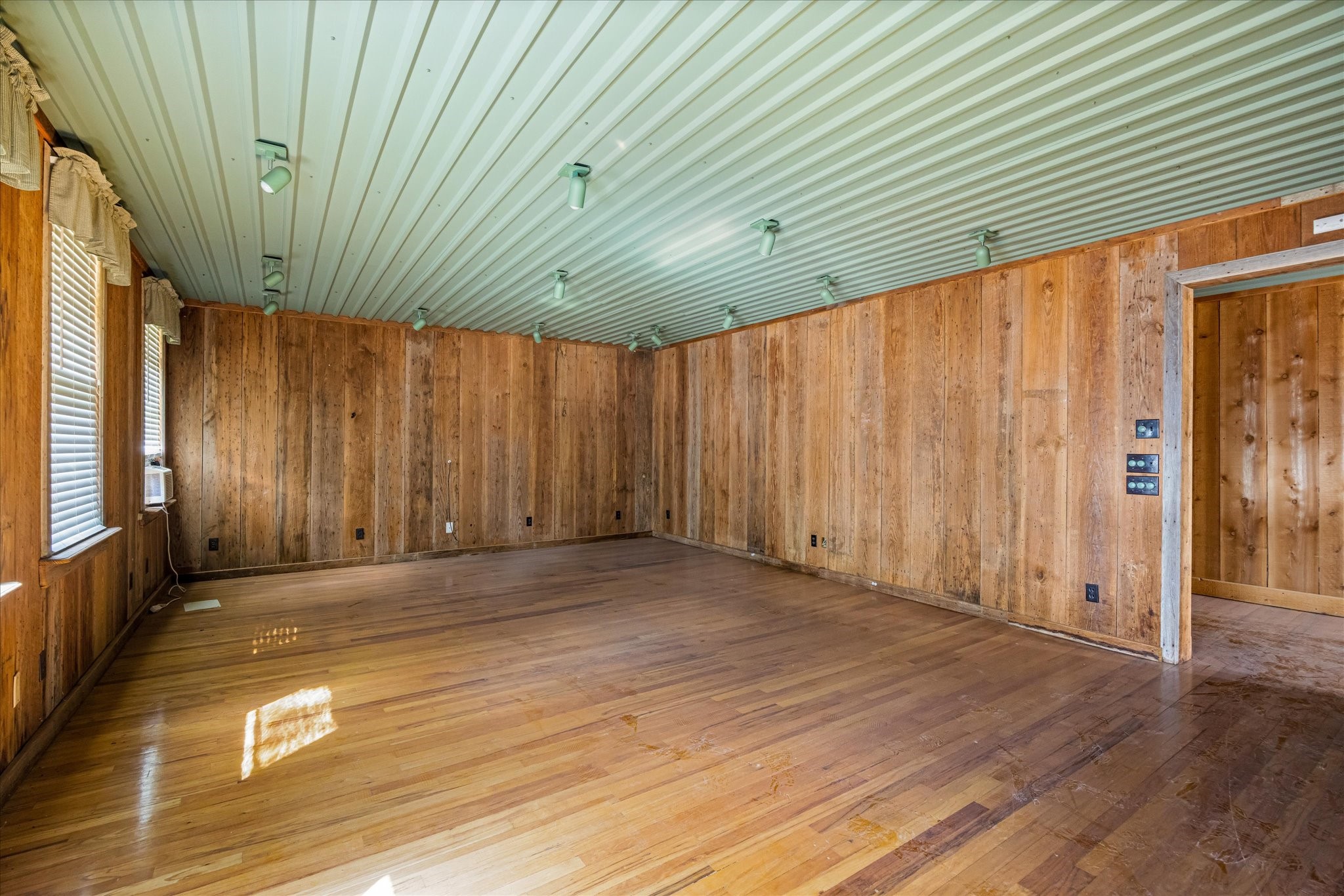 301 NE Barnard Street Glen Rose TX 76043