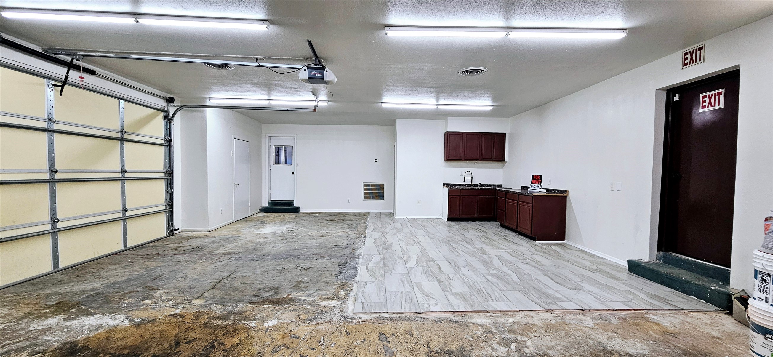 1401 Oak Knoll Drive Haltom City TX 76117