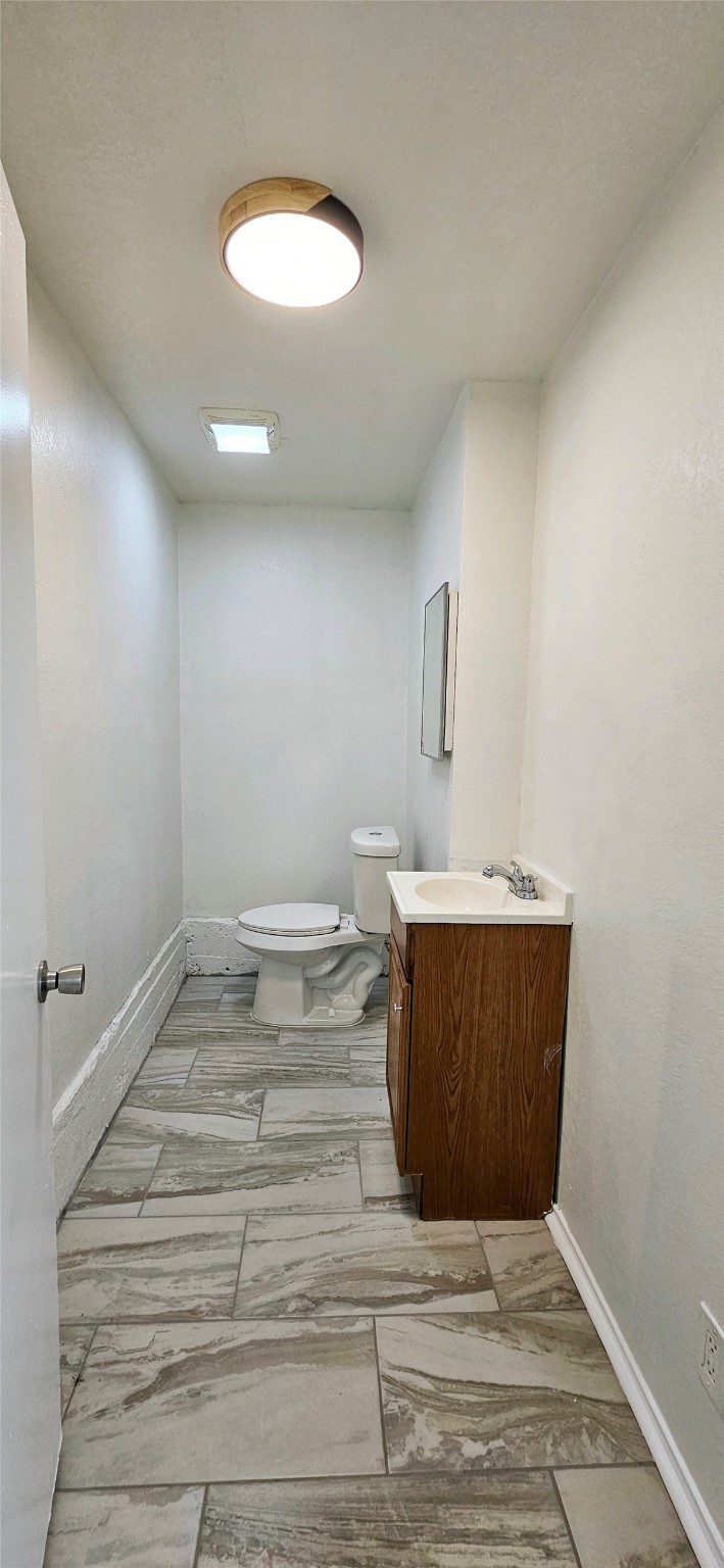 1401 Oak Knoll Drive Haltom City TX 76117