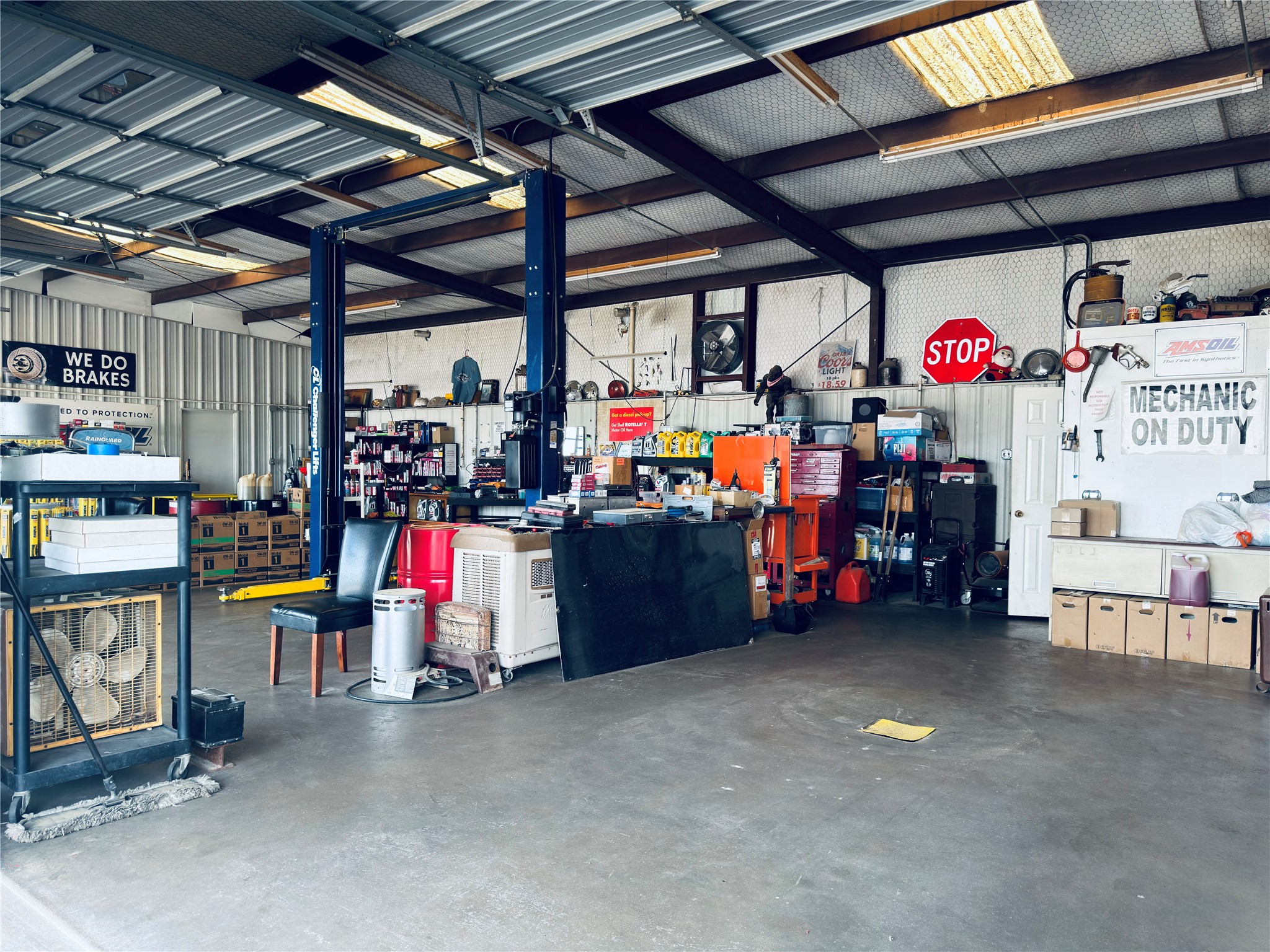 319 W Lennon Drive Emory TX 75440