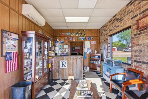 319 W Lennon Drive Emory TX 75440