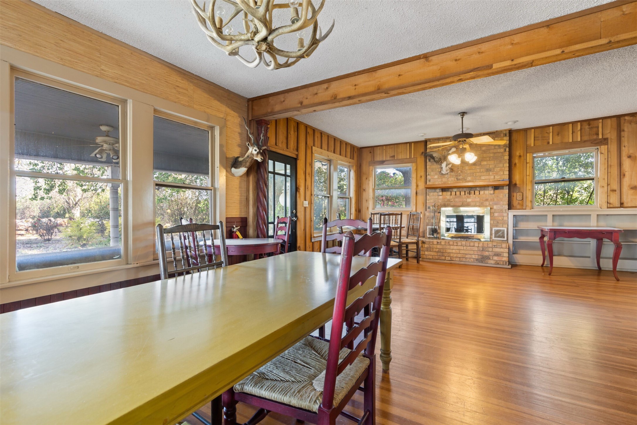 3708 Highway 77 Red Oak TX 75165