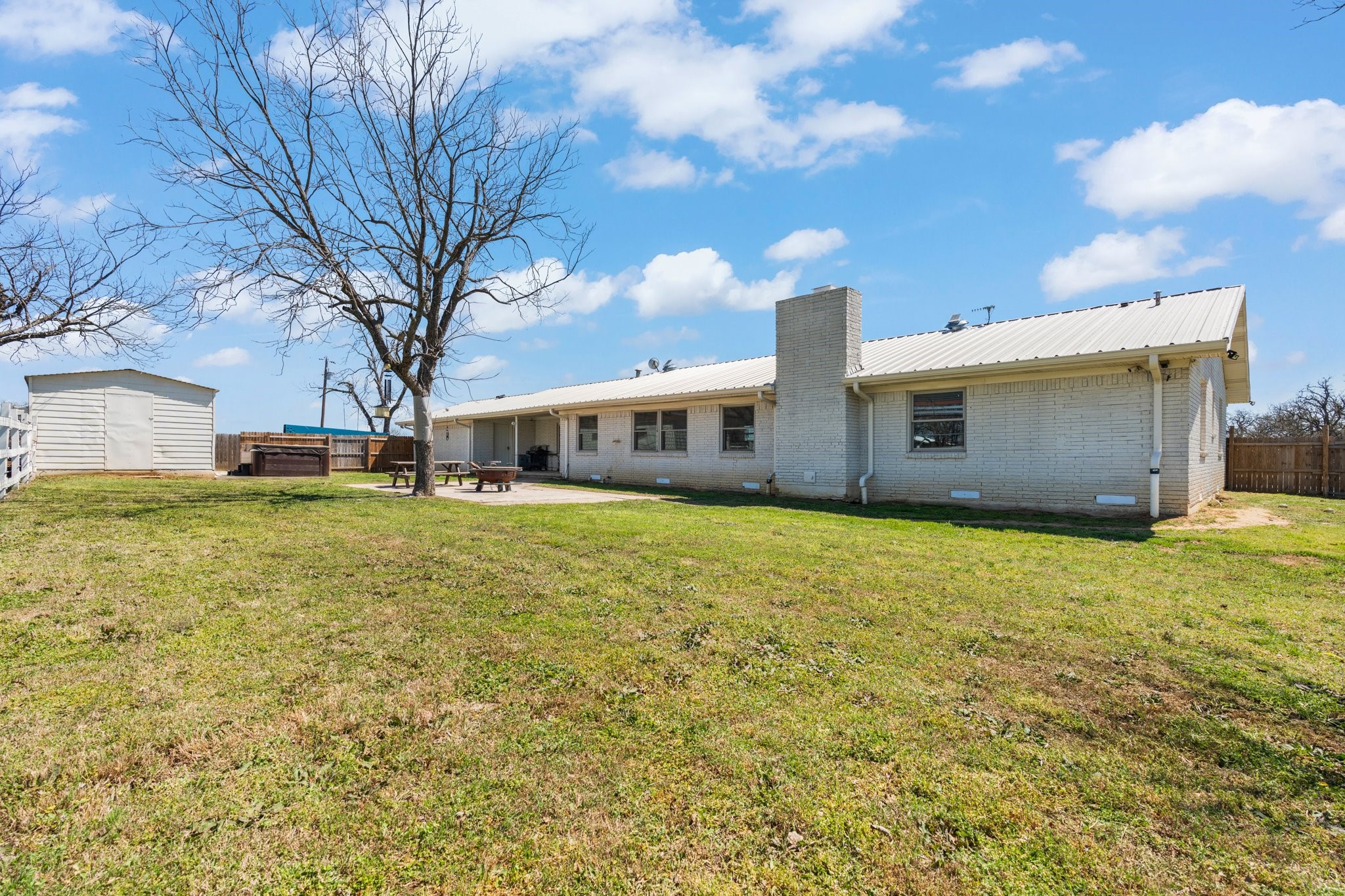 1641 E Henderson Street Cleburne TX 76031