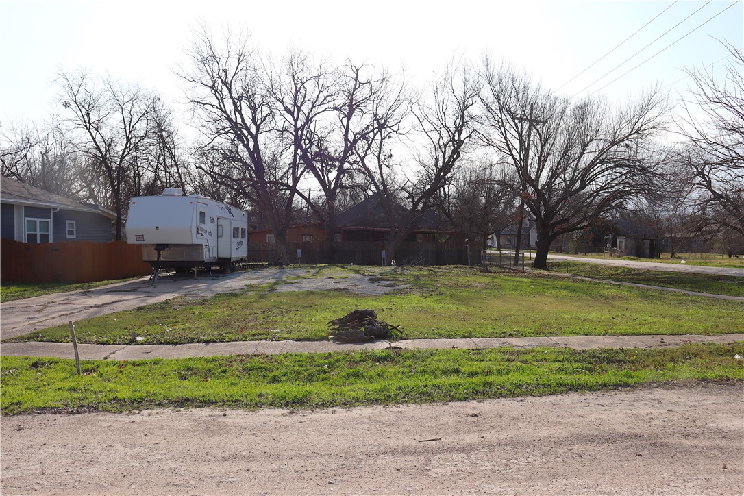 502 E Navarro Street Mart TX 76664