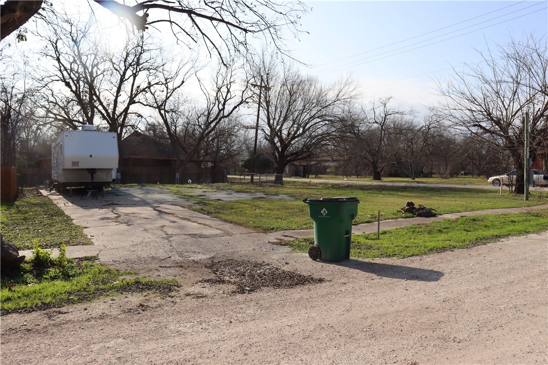 502 E Navarro Street Mart TX 76664