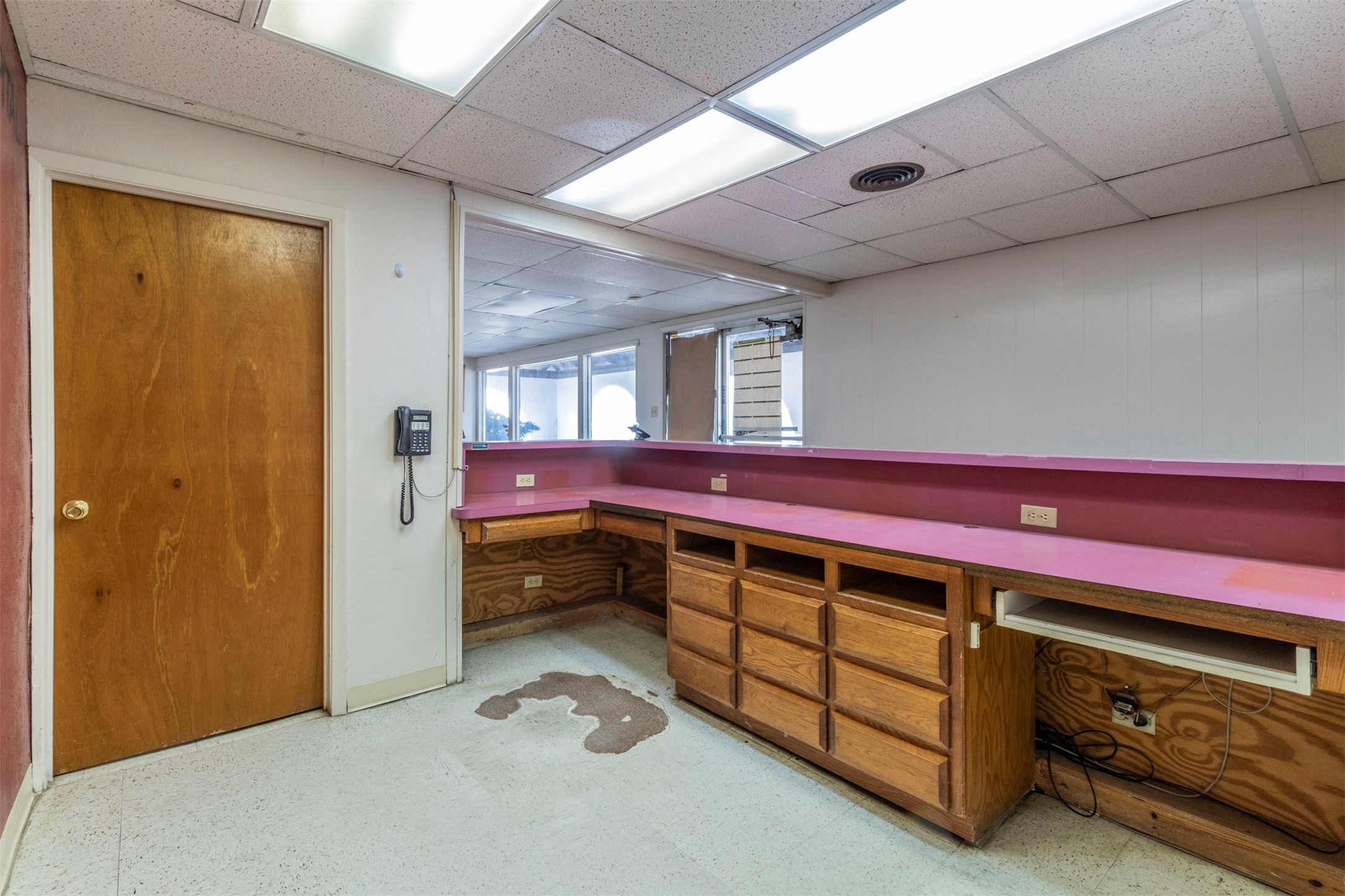 1012 W Division Street Arlington TX 76012