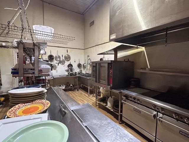 112 W Grand Street Whitewright TX 75491