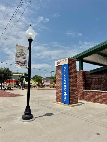 114 N Commerce Street Gainesville TX 76240