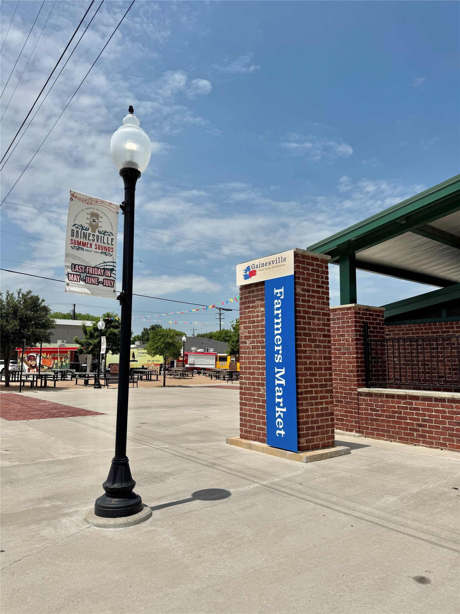 114 N Commerce Street Gainesville TX 76240