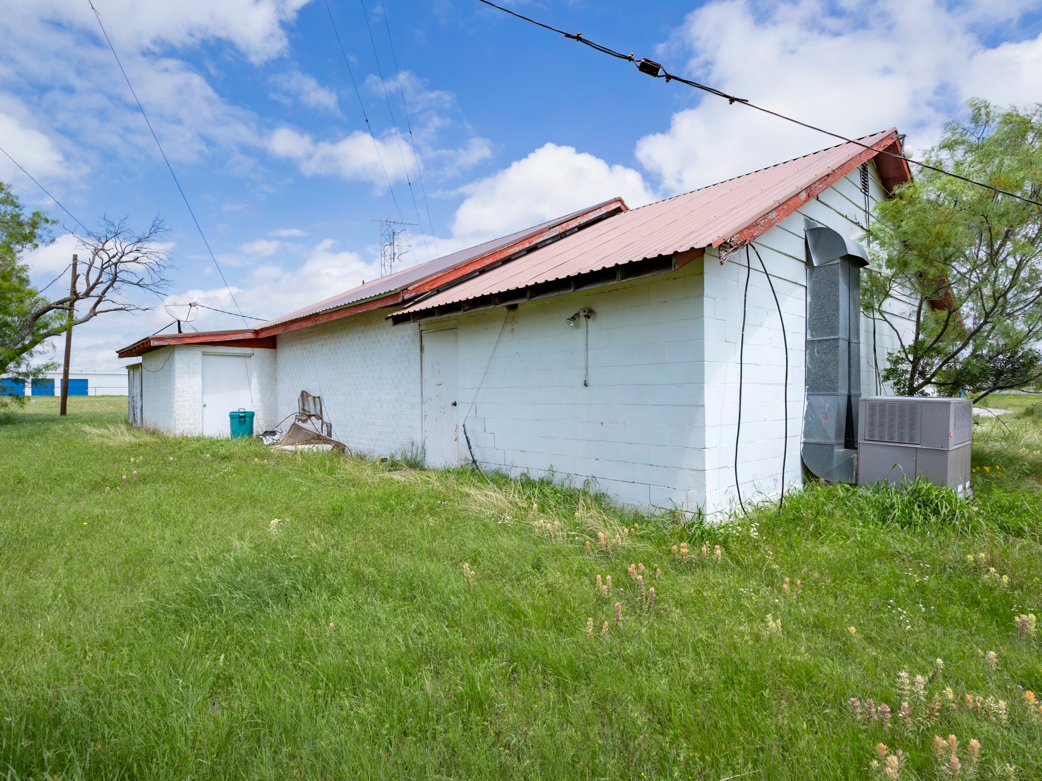 2201 N Neches Street Coleman TX 76834