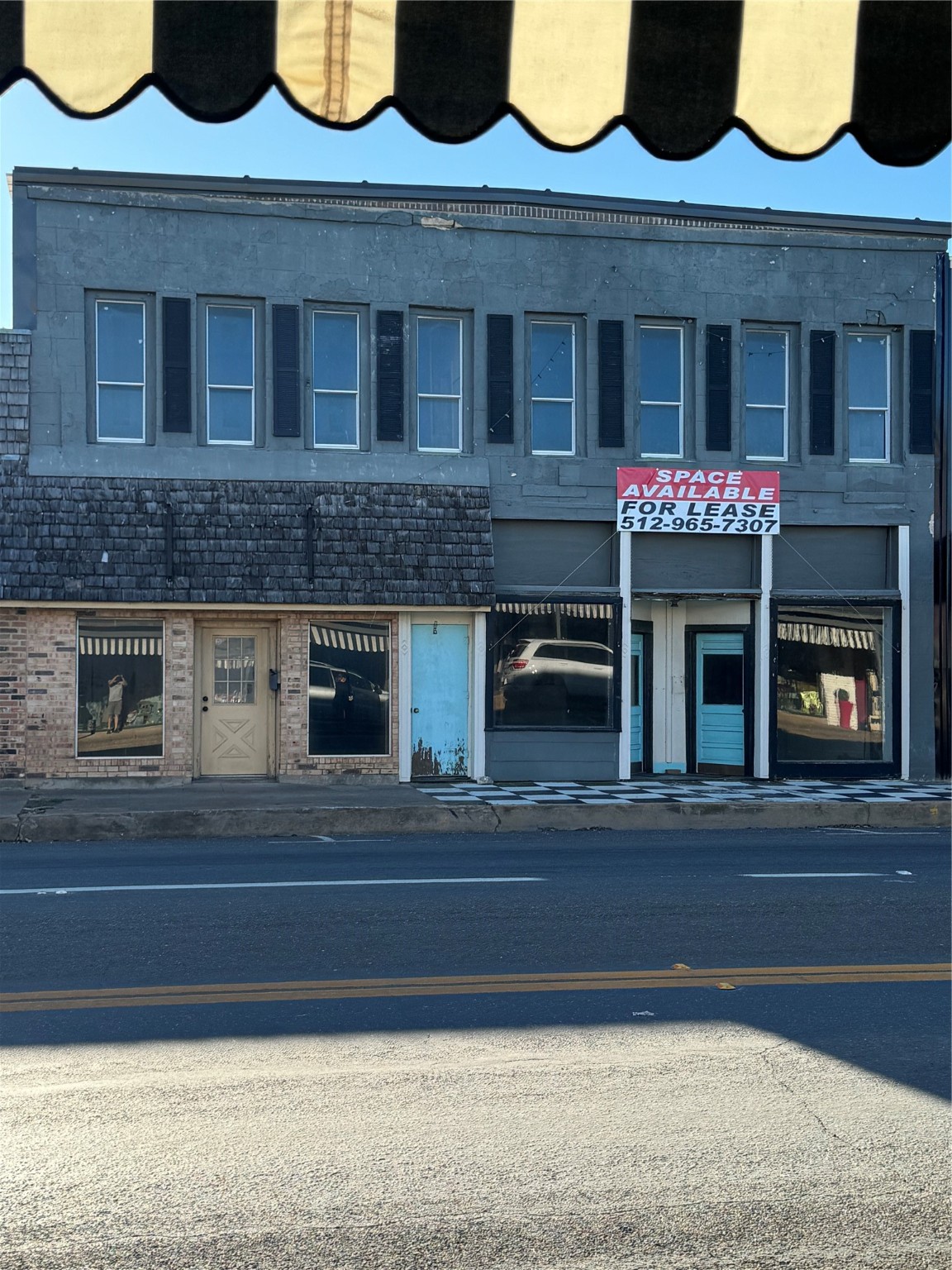 221 S Main Mcgregor TX 76657