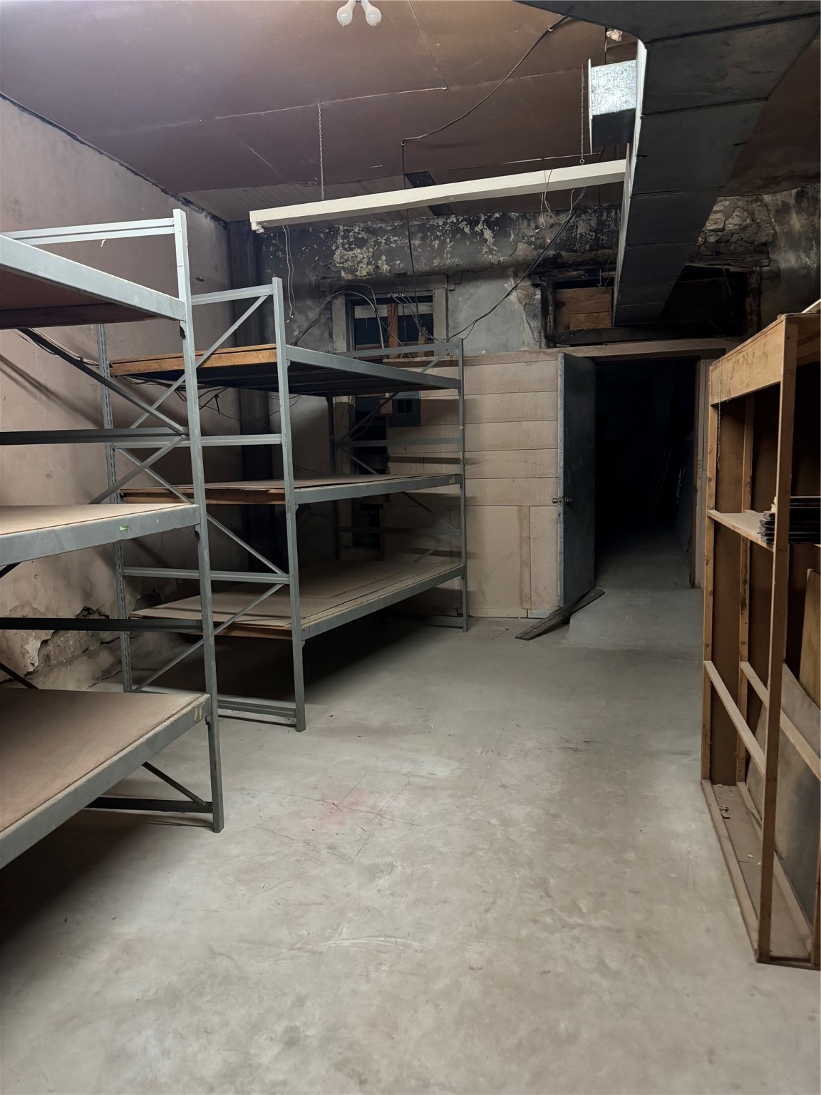 221 S Main Mcgregor TX 76657