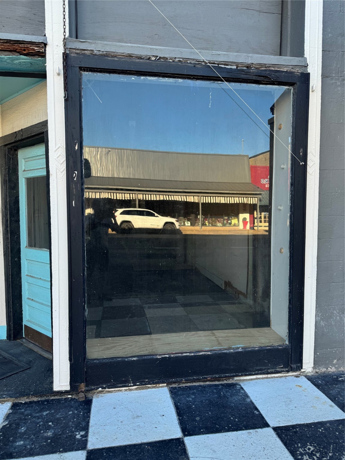 221 S Main Mcgregor TX 76657