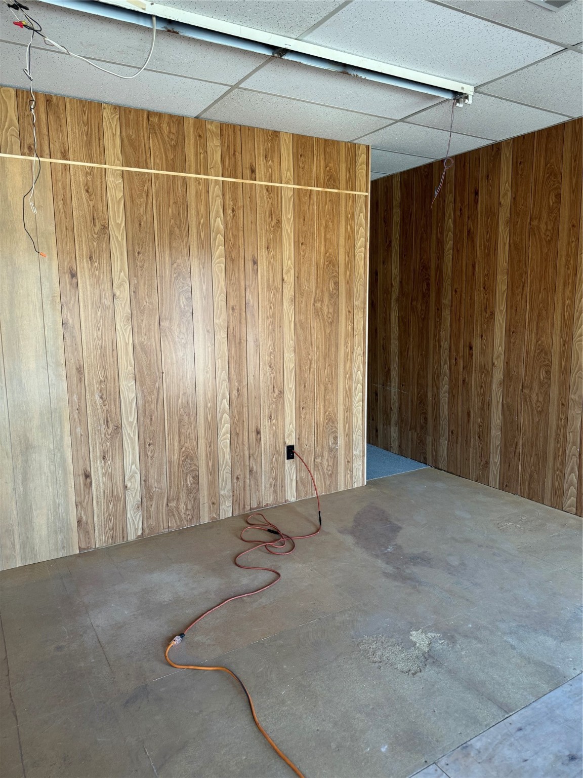 221 S Main Mcgregor TX 76657