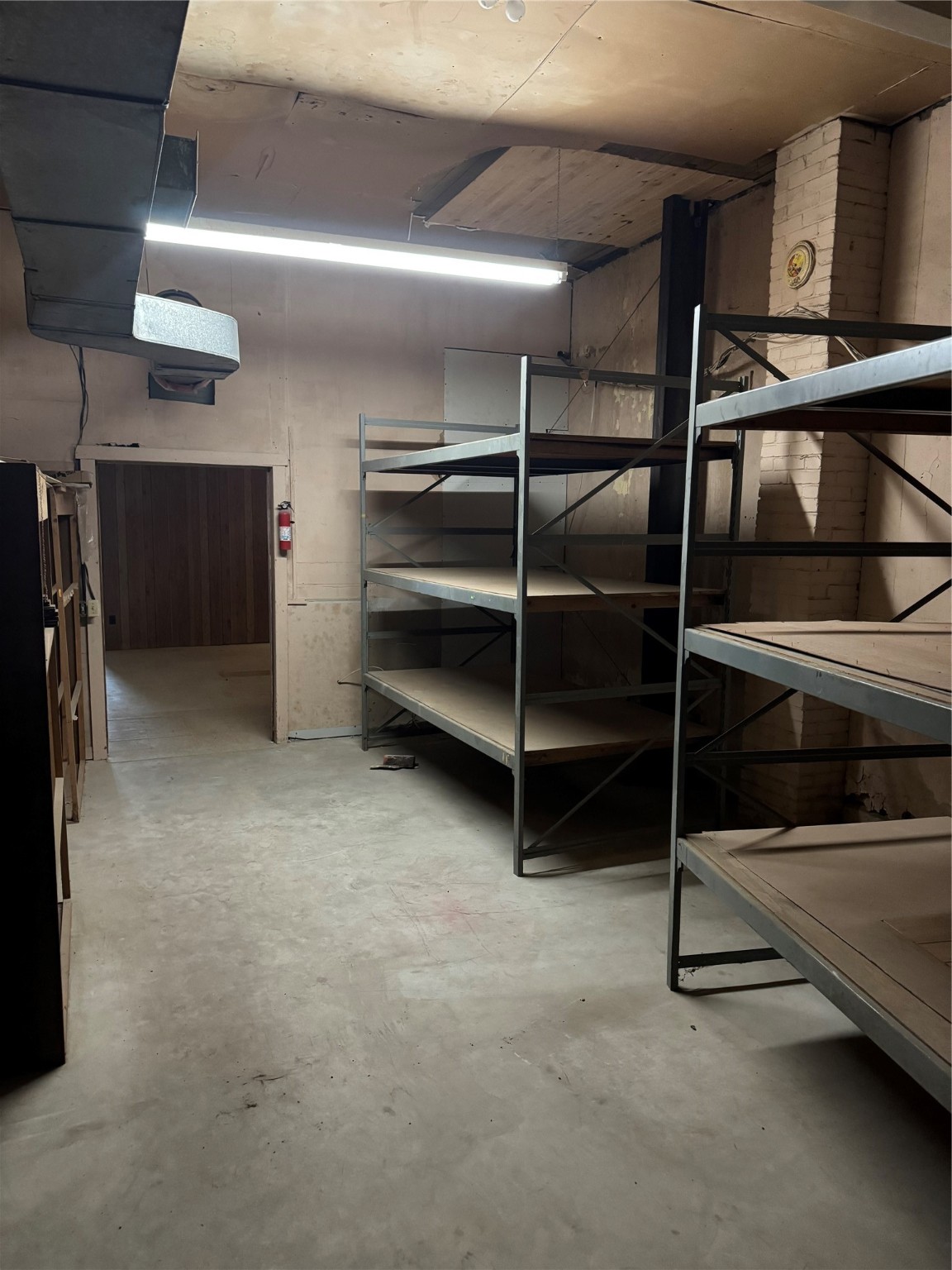 221 S Main Mcgregor TX 76657