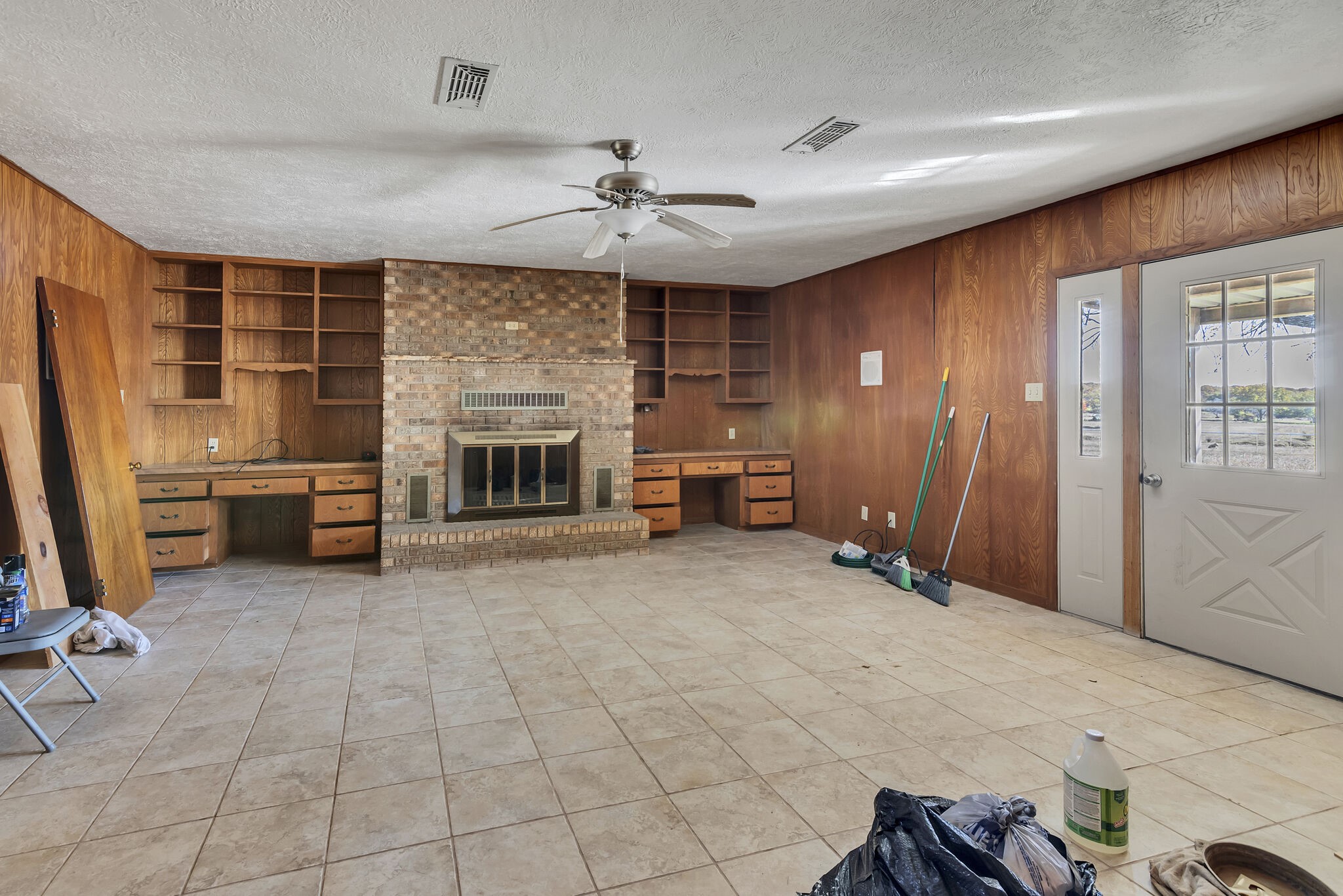 1992 N Us Highway 287 Decatur TX 76234