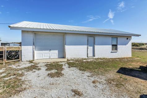 1992 N Us Highway 287 Decatur TX 76234