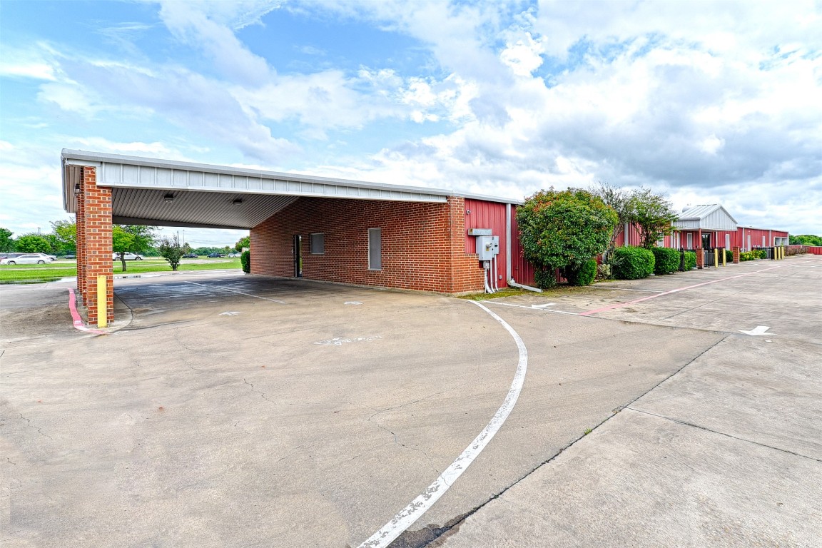 11663 W Highway 175 Crandall TX 75114
