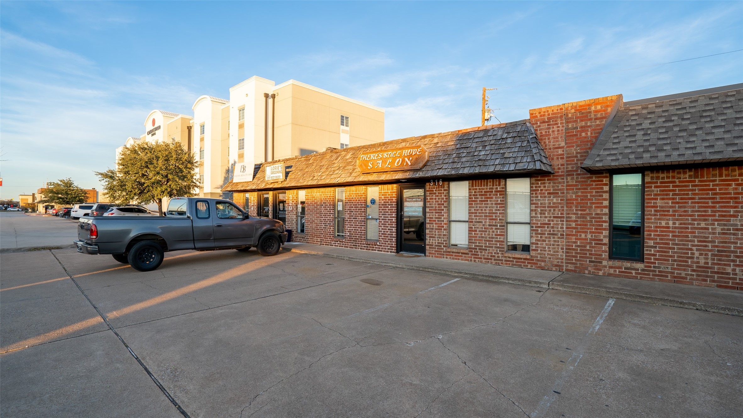 316 N Jim Wright Freeway White Settlement TX 76108