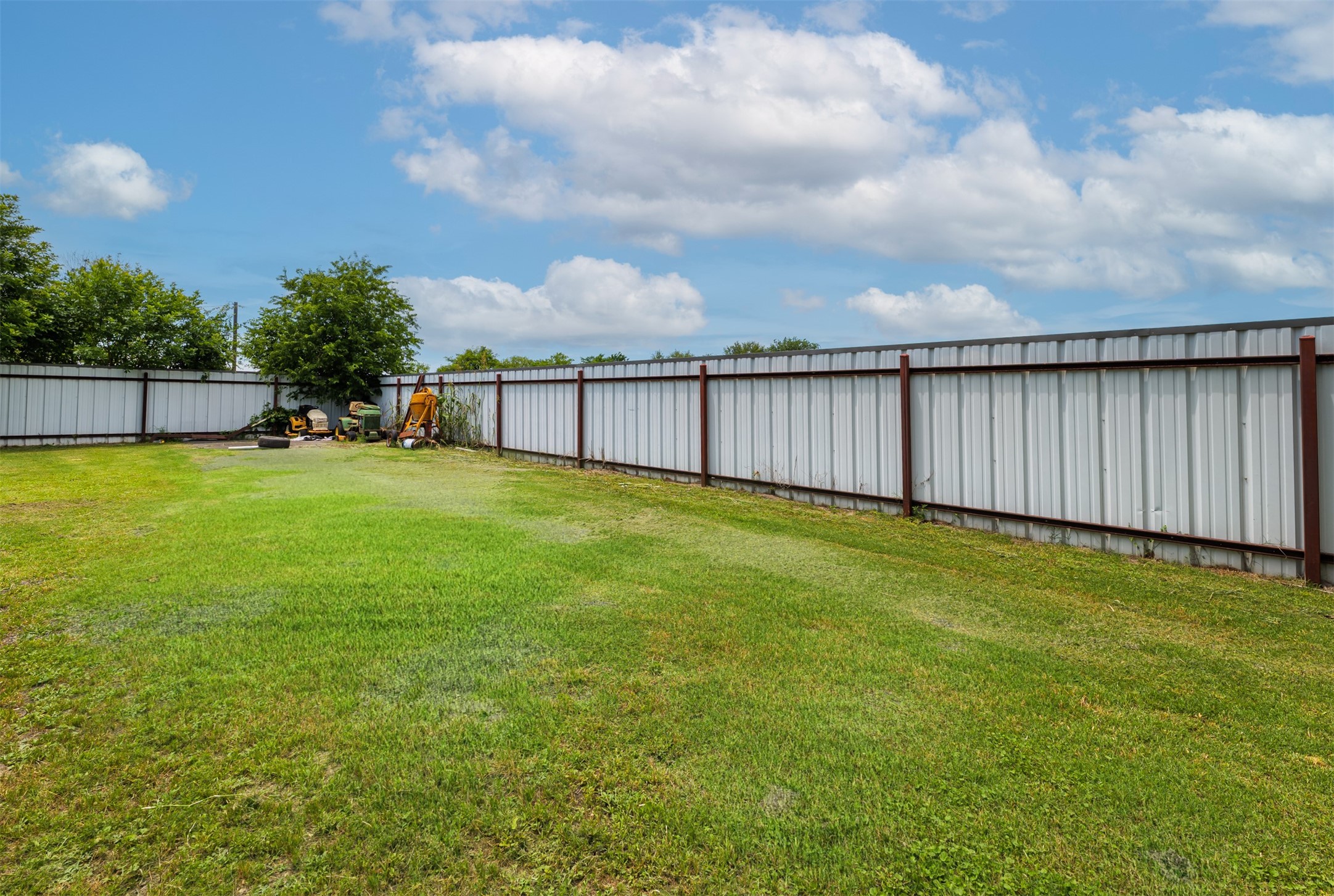 601 Houston School Road Red Oak TX 75154