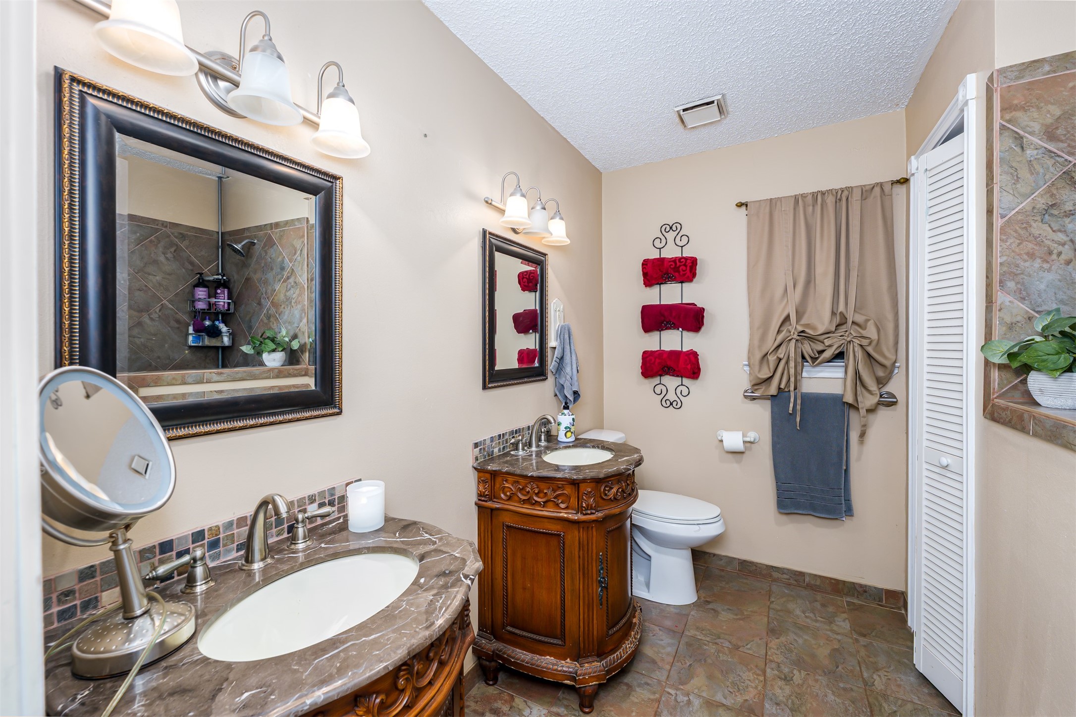 601 Houston School Road Red Oak TX 75154