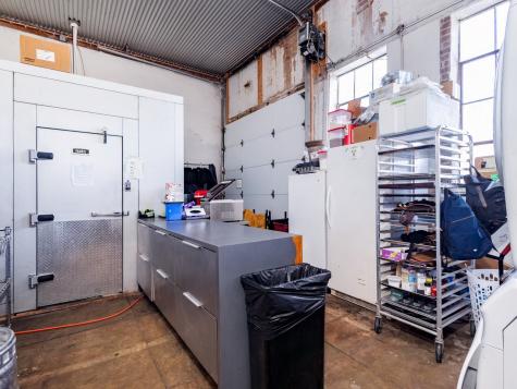 414 S Commerical Avenue Coleman TX 76834