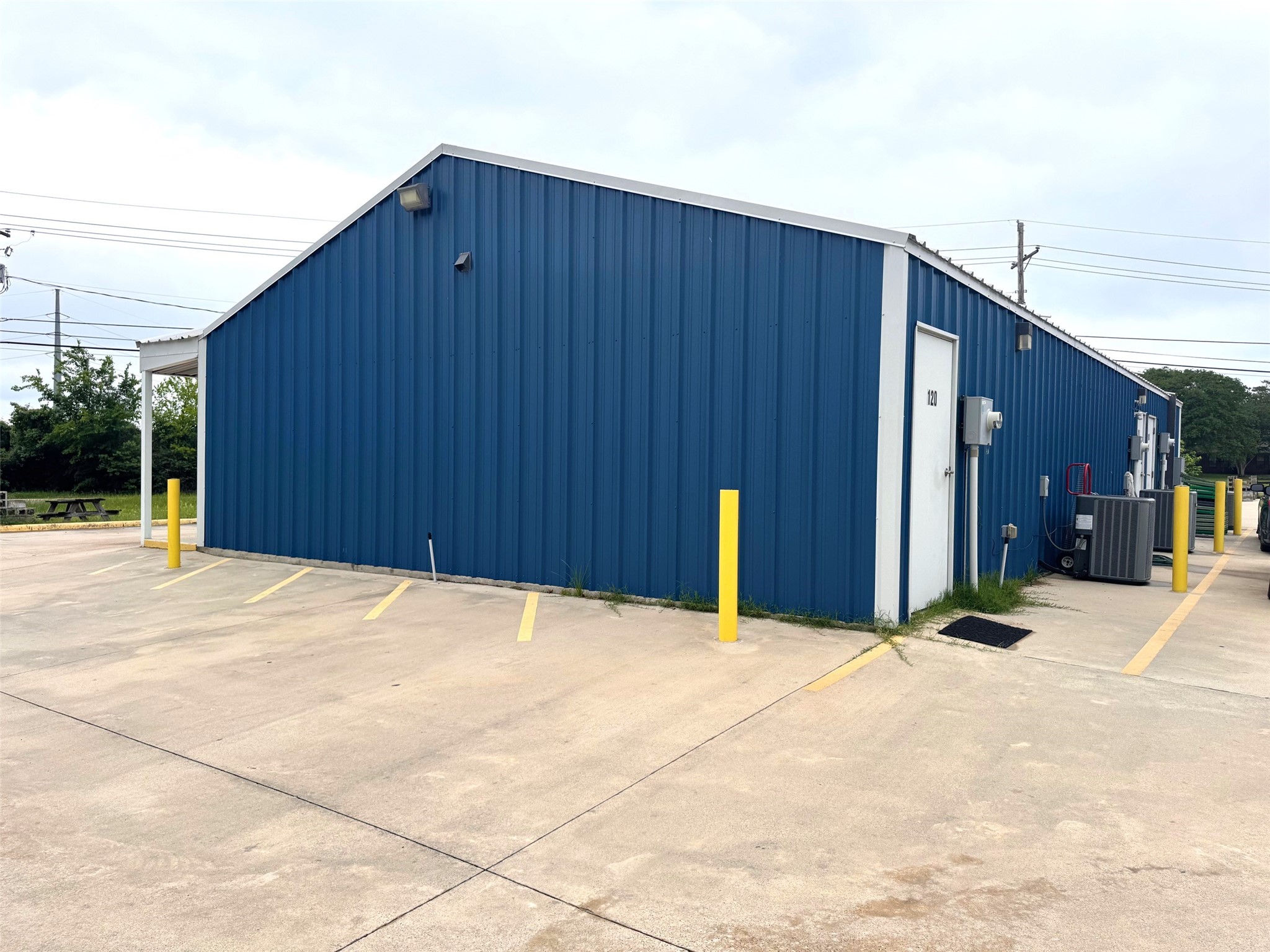 1721 N Edwards Avenue Mt Pleasant TX 75455