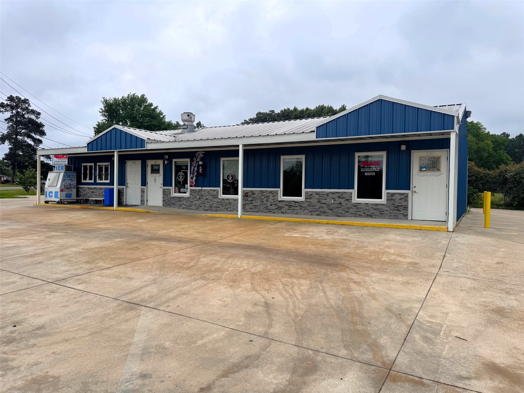 1721 N Edwards Avenue Mt Pleasant TX 75455