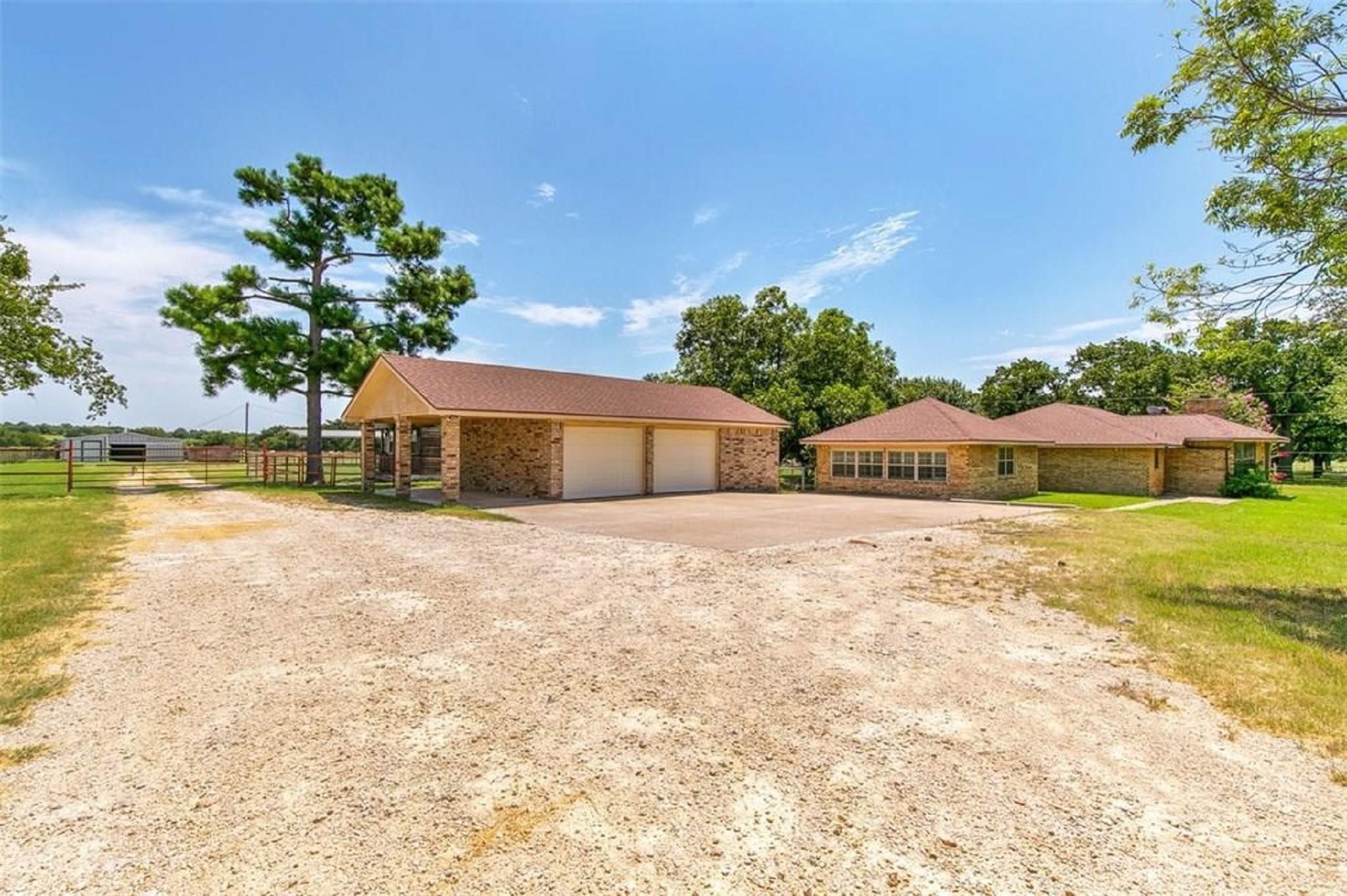4696-B N Highway 377 Stephenville TX 76401