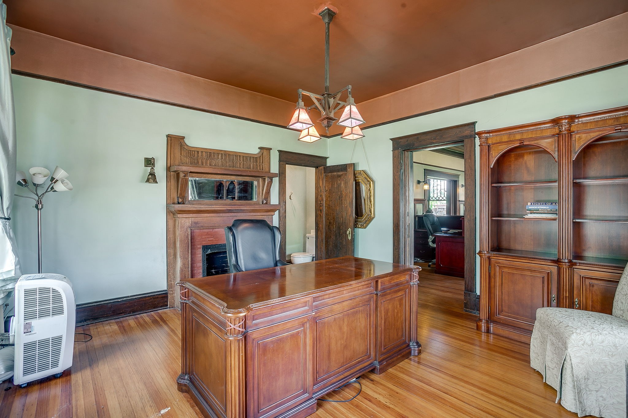 106 S Jones Street Granbury TX 76048