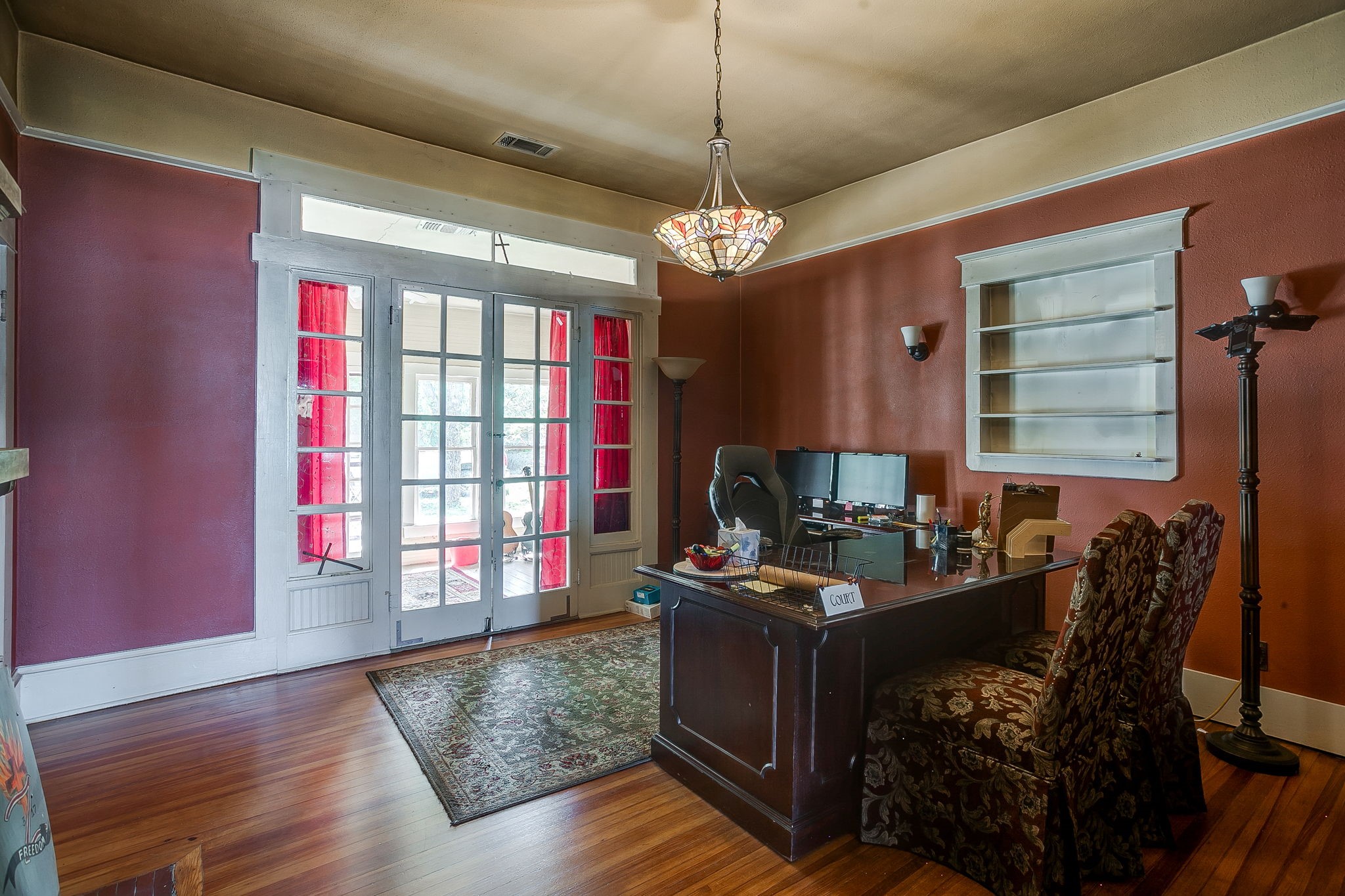 106 S Jones Street Granbury TX 76048