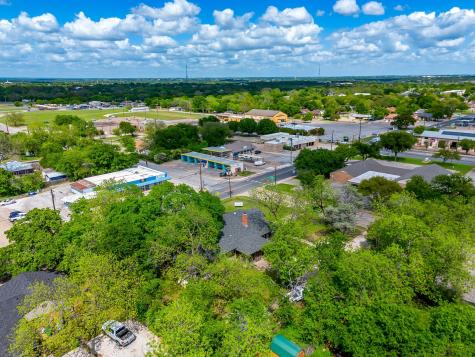 106 S Jones Street Granbury TX 76048