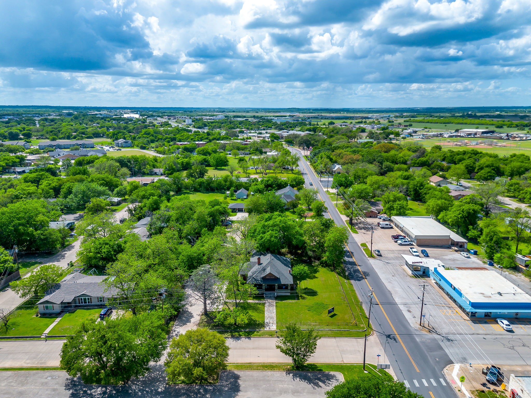 106 S Jones Street Granbury TX 76048