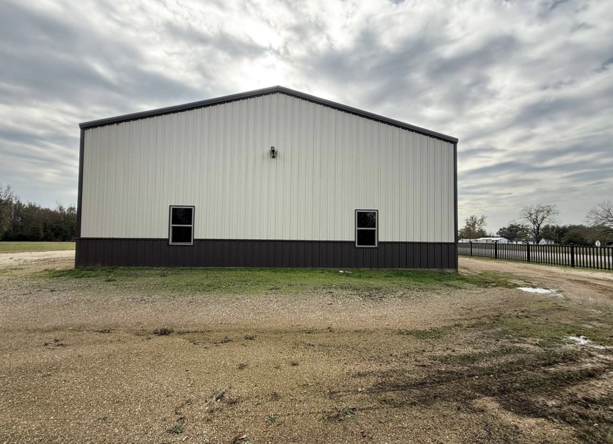 5796 271 Highway S Pittsburg TX 75686