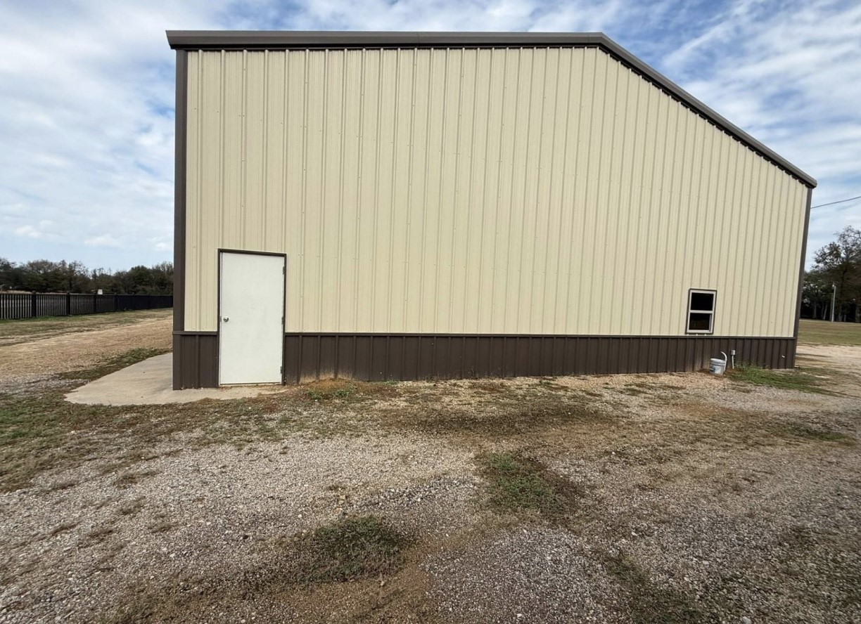 5796 271 Highway S Pittsburg TX 75686