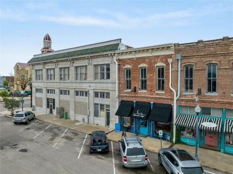 318 N Main Street Bonham TX 75418