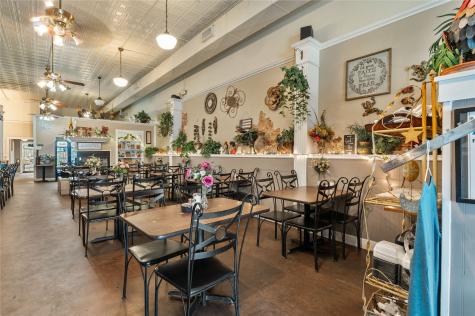 318 N Main Street Bonham TX 75418