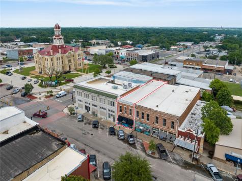 318 N Main Street Bonham TX 75418
