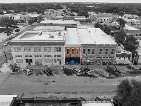 318 N Main Street Bonham TX 75418
