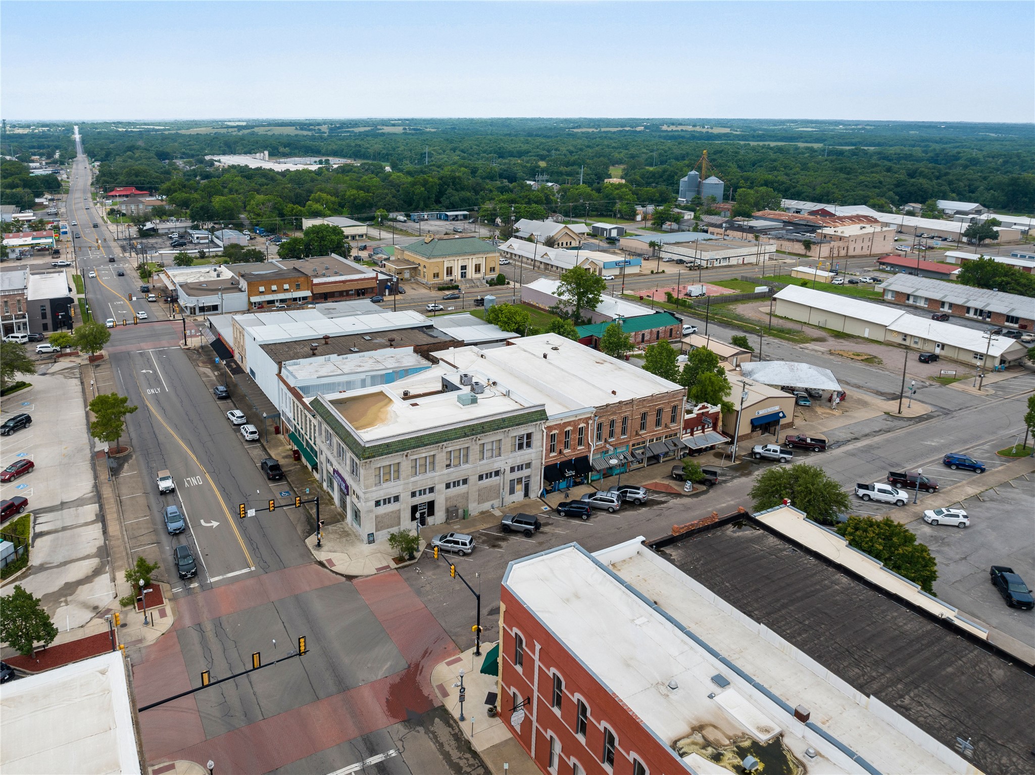 318 N Main Street Bonham TX 75418