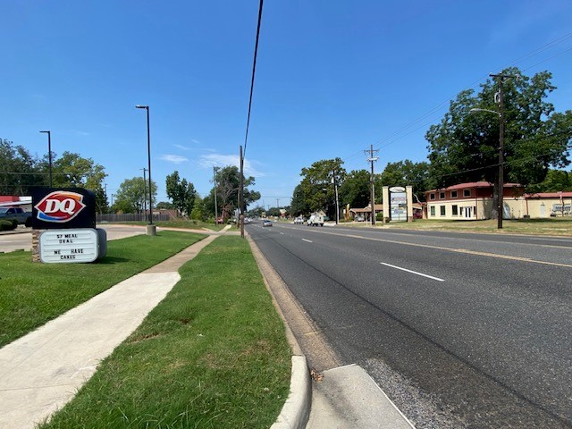 913 E Tyler Street Athens TX 75751