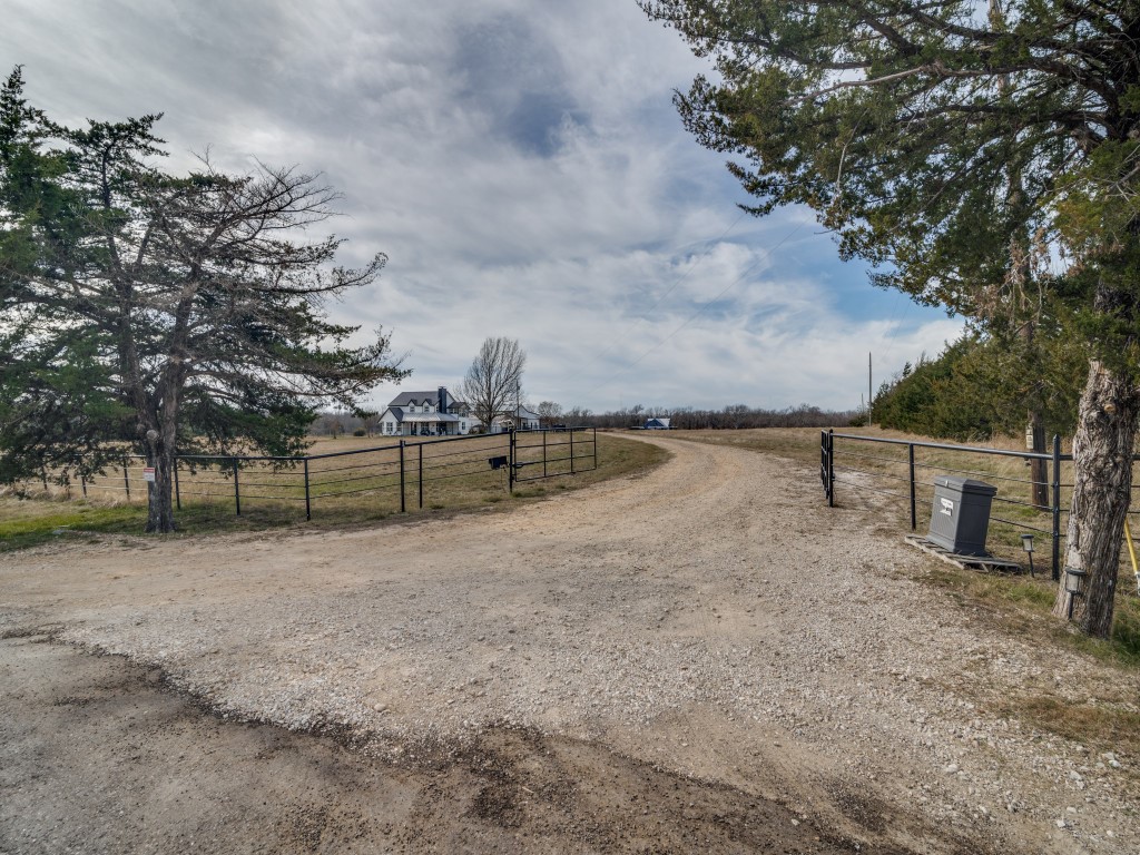 1840 County Road 4309 N Greenville TX 75401