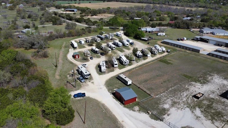 1607 Us 67 Glen Rose TX 76043