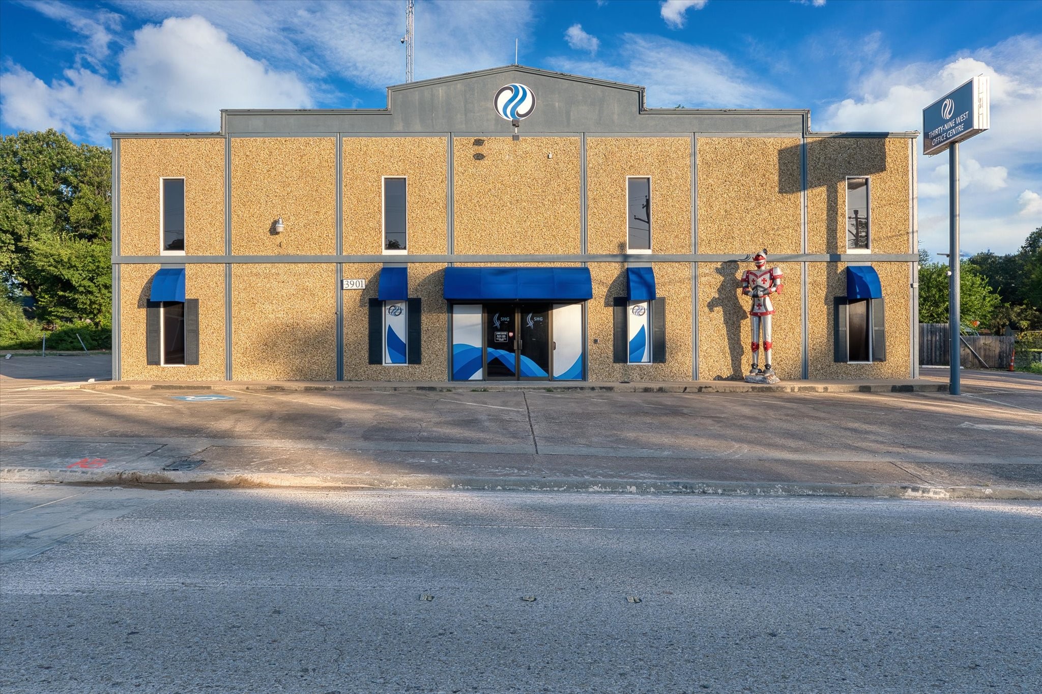 3901 W Waco Drive Waco TX 76710