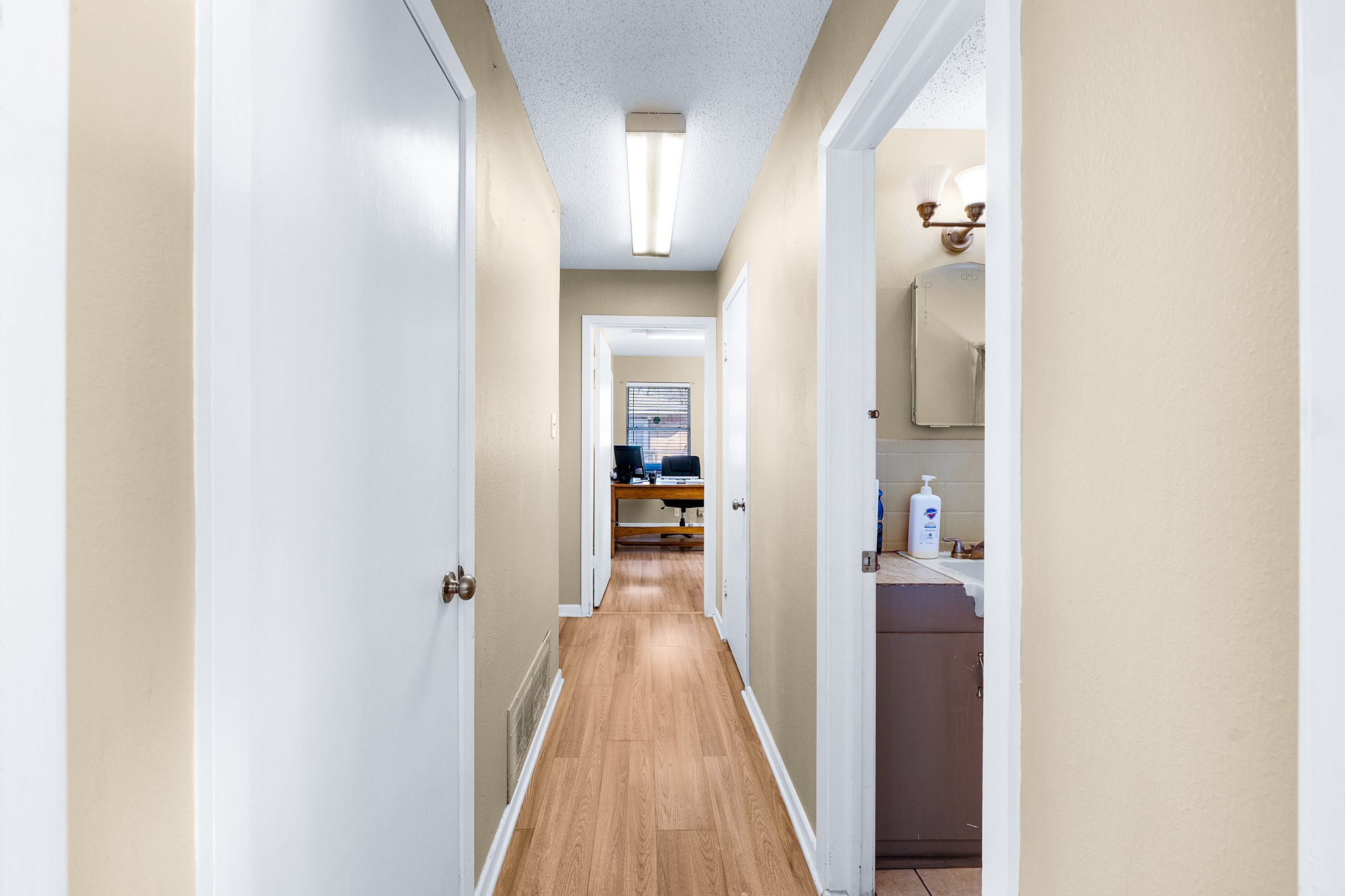 200 E Russell Avenue Bonham TX 75418